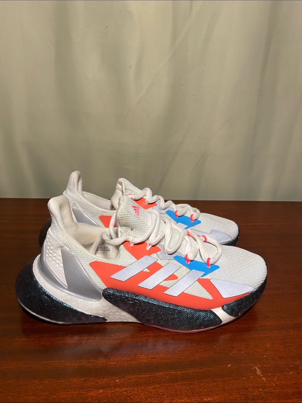 Adidas  Boost X900104 running sneakers FW8406 White Silver women’s 7
